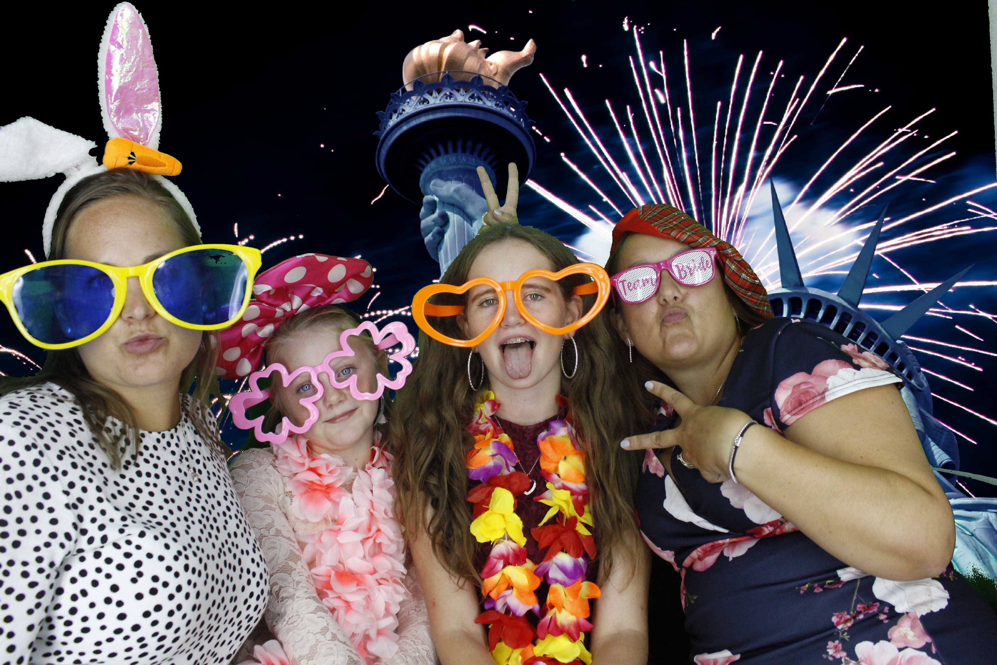 Rebecca and Warren's Wedding | View more photos from the event at gallery.myphotoboothexperience.co.uk/u/MyPhotoBoothExperienceLtd/Rebecca-and-Warrens-Wedding